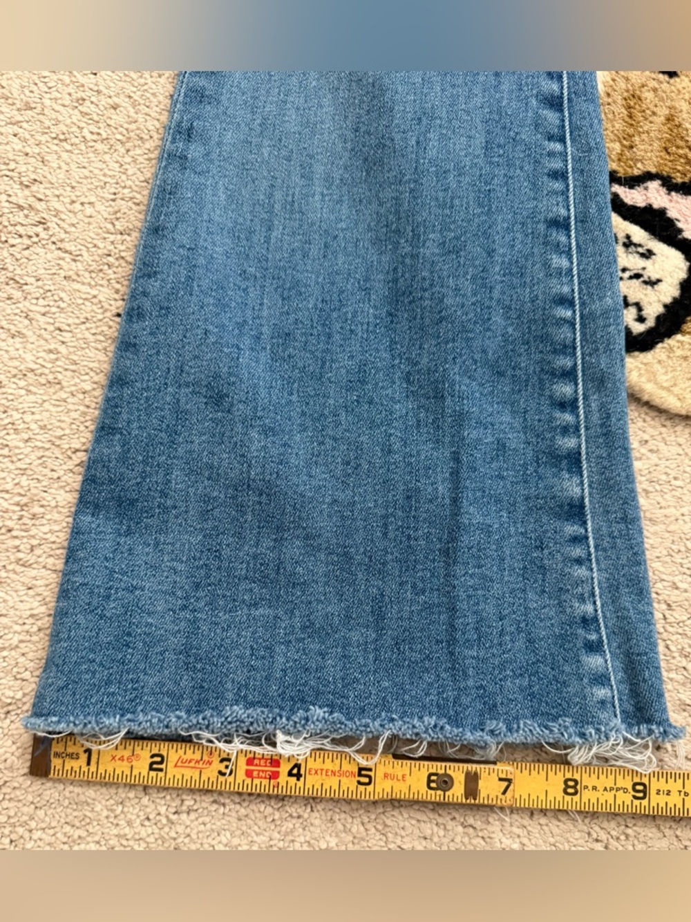 Mother The Weekender Fray Mid Rise Flare Jeans in A Groovy Kind of Love Size 28 - Picture 5 of 13